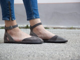 barefoot sandals contact ravenna pearl grey terrain (6)