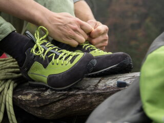 kofce low hiking shoes green terrain (1)